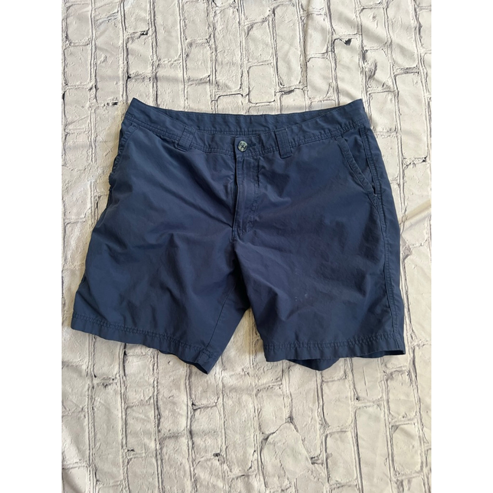 Men's Columbia Blue Flat Front Shorts Waist 34